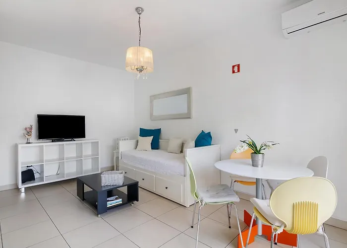 Casa De Pardal Holiday home Quarteira
